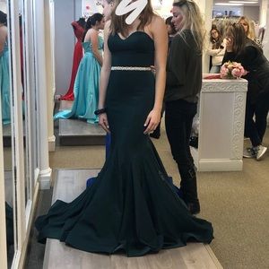 emerald green prom dress